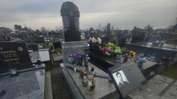 Symboliczna mogiła Alvina Ellina na cmentarzu w Jawiszowicach. Fot. Fundacja Pobliskie Miejsca Pamięci Auschwitz-Birkenau