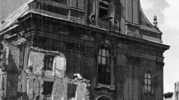 Kościół Imienia Jezus we Wrocławiu w 1945 r. Fot. PAP/CAF