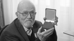 Krystian Brodacki został w 2022 roku uhonorowany nagrodą IPN „Świadek Historii”. Fot. PAP/Łukasz Gągulski