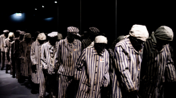 Wystawa stała „Polacy w KL Auschwitz. Mieszkańcy ziemi oświęcimskiej w czasie II wojny światowej” na terenie Muzeum Auschwitz w Oświęcimiu. Fot. PAP/Art Service