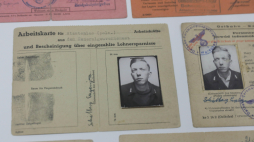 Przekazane do zasobu Archiwum Akt Nowych dokumenty żołnierzy Batalionu Armii Krajowej "Parasol". Fot. PAP/Tomasz Gzell