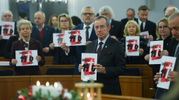 Senat podjął przez aklamację uchwałę w 55. rocznicę Wydarzeń Grudniowych. (ad) PAP/Piotr Nowak