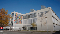 „Rękopis znaleziony w Saragossie” upamiętniony na fasadzie biblioteki w Saragossie. Fot. Instituto Polaco de Cultura