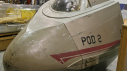 Fragment „shuttle poda” z serialu telewizyjnego „Star Trek”. Fot. PAP/EPA/PETER FOLEY