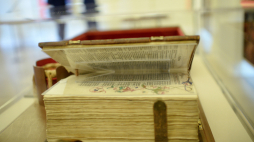 Statut Łaskiego z 1506 r., który znalazł się na Polskiej Liście Krajowej Programu UNESCO "Pamięć Świata" w 2016 r. Fot. PAP/Jacek Turczyk