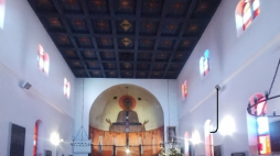 Witraże Jerzego Nowosielskiego po remoncie.  Fot. um.warszawa.pl/BSKZ