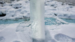 Bryła lodu, fot. PAP/Jarek Praszkiewicz