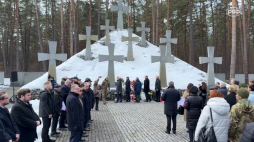 Cmentarz w kijowskiej Bykowni. W jego polskiej części spoczywają szczątki 3435 polskich obywateli z tzw. ukraińskiej listy katyńskiej. Fot. screen/PAP Media/Vladyslav Musiienko