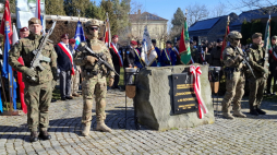 Uroczystości w Dębowcu na Śląsku Cieszyńskim z okazji 85. rocznicy lądowania w okupowanej Polsce pierwszych cichociemnych. Fot. PAP/Marek Szafrański