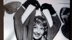 Fragment wystawy zdjęć z okazji 100. rocznicy urodzin Ireny Kwiatkowskiej, Teatr Syrena, Warszawa, 2012 r. Fot. PAP/Tomasz Gzell