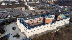 Lubelski zamek przez ponad 100 lat był więzieniem: Królestwa Kongresowego, rosyjskim, II RP, niemieckim, sowieckim, UB. Od 1957 r. jest główną siedzibą tamtejszego Muzeum Narodowego. Fot. PAP/Wojtek Jargiło 