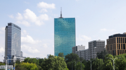 Wieżowiec Intraco w Warszawie. Fot. PAP/Tomasz Gzell