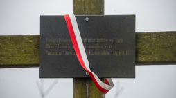 Miejsce pamięci we wsi Ugły w obwodzie rówieńskim na Ukrainie. Fot. PAP/Vladyslav Musiienko