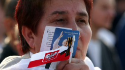 Msza w intencji Jana Pawła II na Placu Piłsudskiego w Warszawie. Fot. PAP/Tomasz Gzell