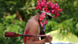Filipińczyk biczuje się podczas procesji religijnej w wiosce Cutud, 80 km na północ od Manili. Fot. PAP/EPA/MIKE F. ALQUINTO 