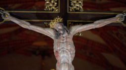 XVII-wieczna figura Chrystusa w bazylice archikatedralnej w Przemyślu. Fot. PAP/Darek Delmanowicz