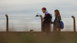 Uczestnicy Marszu Żywych w byłym niemieckim obozie Auschwitz II w Brzezince. Fot. PAP/Jarek Praszkiewicz