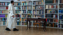 Czytelnia Biblijna w bibliotece Katolickiego Uniwersytetu Lubelskiego. Fot. PAP/Wojtek Jargiło