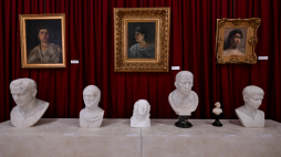 Wystawa o antycznych inspiracjach Henryka Sienkiewicza w Muzeum w Oblęgorku. Fot. PAP/Piotr Polak