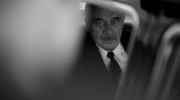 Hanns Zischler w filmie "Ojczyzna" (2026). Fot. materiały prasowe