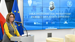 Warszawa, 25.05.2026. Marszałkini Senatu Małgorzata Kidawa-Błońska podczas konferencji „Jaka ojczyzna? Jaki patriotyzm? Pamięci Jana Józefa Lipskiego”, 25 bm. w Senacie. Trwają obchody 100. rocznicy urodzin Jana Józefa Lipskiego. Fot. PAP/Radek Pietruszka