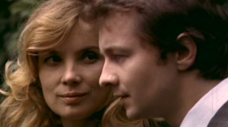 Irena Szewczyk i Krzysztof Stroiński w serialu "Daleko od szosy" (1976). Fot. materiały prasowe