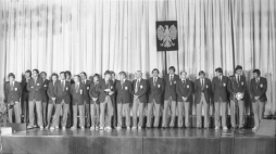 Spotkanie reprezentacji Polski po przylocie z XII Mistrzostw Świata w piłce nożnej w Hiszpanii w 1982r. Fot.  PAP/Teodor Walczak
