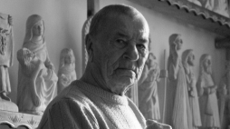 Józef Hulka, 2016 r. Fot. Amudena Rutkowska, CC BY-SA 4.0 <https://creativecommons.org/licenses/by-sa/4.0>, via Wikimedia Commons