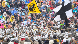 Inscenizacja bitwy pod Grunwaldem na polach grunwaldzkich pod Stębarkiem, 2025 r. Fot. PAP/Andrzej Jackowski