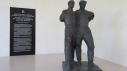Wystawa „Jesteś w sercu zmian. Surrealizm i antyfaszyzm” w Muzeum Sztuki Nowoczesnej. Fot. PAP/Paweł Supernak