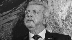Aleksander Milinkiewicz podczas panelu „Realizm i wartości w Europie Środkowej. Pamięci prof. Waldemara Parucha” w trakcie XXXV edycji konferencji Europa Karpat w Krasiczynie, 2023 r. PAP/Darek Delmanowicz