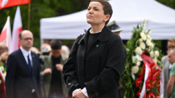 Warszawa, 11.07.2026 r. Minister kultury i dziedzictwa narodowego Marta Cienkowska podczas uroczystości przy stołecznym Pomniku Ofiar Ludobójstwa dokonanego przez nacjonalistów ukraińskich na obywatelach II Rzeczypospolitej Polskiej na terenie województw południowo-wschodnich w latach 1942–1947. Fot. PAP/Piotr Nowak
