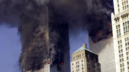 Atak na World Trade Center 11 września 2001. Fot. PAP/EPA/DPA Files/Stan Honda