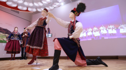 Centrum Folkloru Polskiego „Karolin” w Otrębusach. Fot. PAP/Leszek Szymański