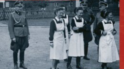 Rzekomo bohaterska postawa niemieckich komunistów więzionych w Auschwitz to utrwalona po wojnie legenda, a większość zarzutów wobec dr. Władysława Deringa, oskarżanego o „współpracę z oprawcami”, jest wyssana z palca – mówi PAP Bogdan Musiał, autor monografii pt. „Szpital w piekle. Historie lekarzy-więźniów w Auschwitz”, która ukaże się 13 października.