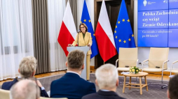 Marszałek Senatu Małgorzata Kidawa-Błońska na konferencji Instytutu Zachodniego „Polska Zachodnia czy wciąż Ziemie Odzyskane? Co zostało z odrębności po 80 latach?”. Fot. FB Małgorzaty Małgorzaty Kidawy-Błońskiej