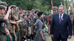 Prezydent Bronisław Komorowski podczas Jubileuszowego Zlotu 100-lecia Harcerstwa w Łagiewnikach. Fot. PAP/S. Rozpędzik 