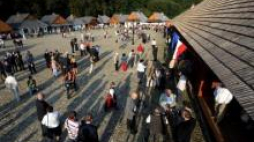 Replika centrum galicyjskiego miasteczka. Sanok. Fot. PAP/D. Delmanowicz