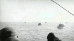 Niemieccy uchodźcy Z Prus Wschodnich na Bałtyku. 1945 r. Fot. Wikimedia Commons - Deutsches Bundesarchiv 