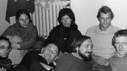 Głodówka członków KOR w kościele św. Krzyża w Warszawie w 1979 r. Fot. J. Krzyżewski, Ośrodek KARTA