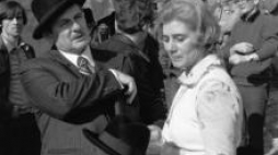 Barbara Ptak na planie filmu ”Gdziekolwiek jesteś Panie Prezydencie” (1978). Fot. PAP/CAF/W. Rozmysłowicz   