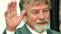 Ryszard Kukliński podczas pobytu w Warszawie w 1998 r. Fot. PAP/R. Pietruszka