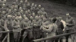 Załoga SS z obozu Auschwitz-Birkenau. 1944 r. Źródło: U.S. Holocaust Memorial Museum. PAP/EPA