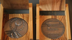 Medale "Sprawiedliwi Wśród Narodów Świata". Fot. PAP/M. Trembecki