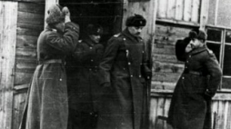 Gen. Władysław Anders dokonuje inspekcji oddziałów Armii Polskiej w ZSRR. 1941-1942. Fot. NAC