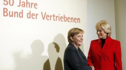 Przewodnicząca BdV Erika Steinbach i kanclerz Niemiec Angela Merkel. Berlin, Niemcy, 22.10.2007. Fot. PAP/EPA 