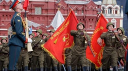 Defilada w Dniu Zwycięstwa na Placu Czerwonym w Moskwie. 2008-05-09. Fot. PAP/EPA