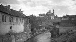 Domy biedoty na Zarzeczu. Fot. NAC