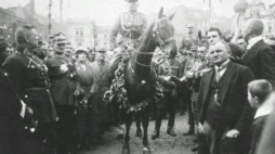 Wkroczenie wojsk polskich na Śląsk - powitanie w Katowicach: gen. Stanisław Szeptycki na Rynku. 1922.06.22. Fot. NAC