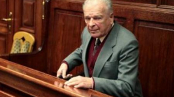 Czesław Kiszczak na ławie oskarżonych. Fot. PAP/T. Gzell
